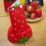 Sweet Strawberry Rhinestones Case For Iphone 4/4s..